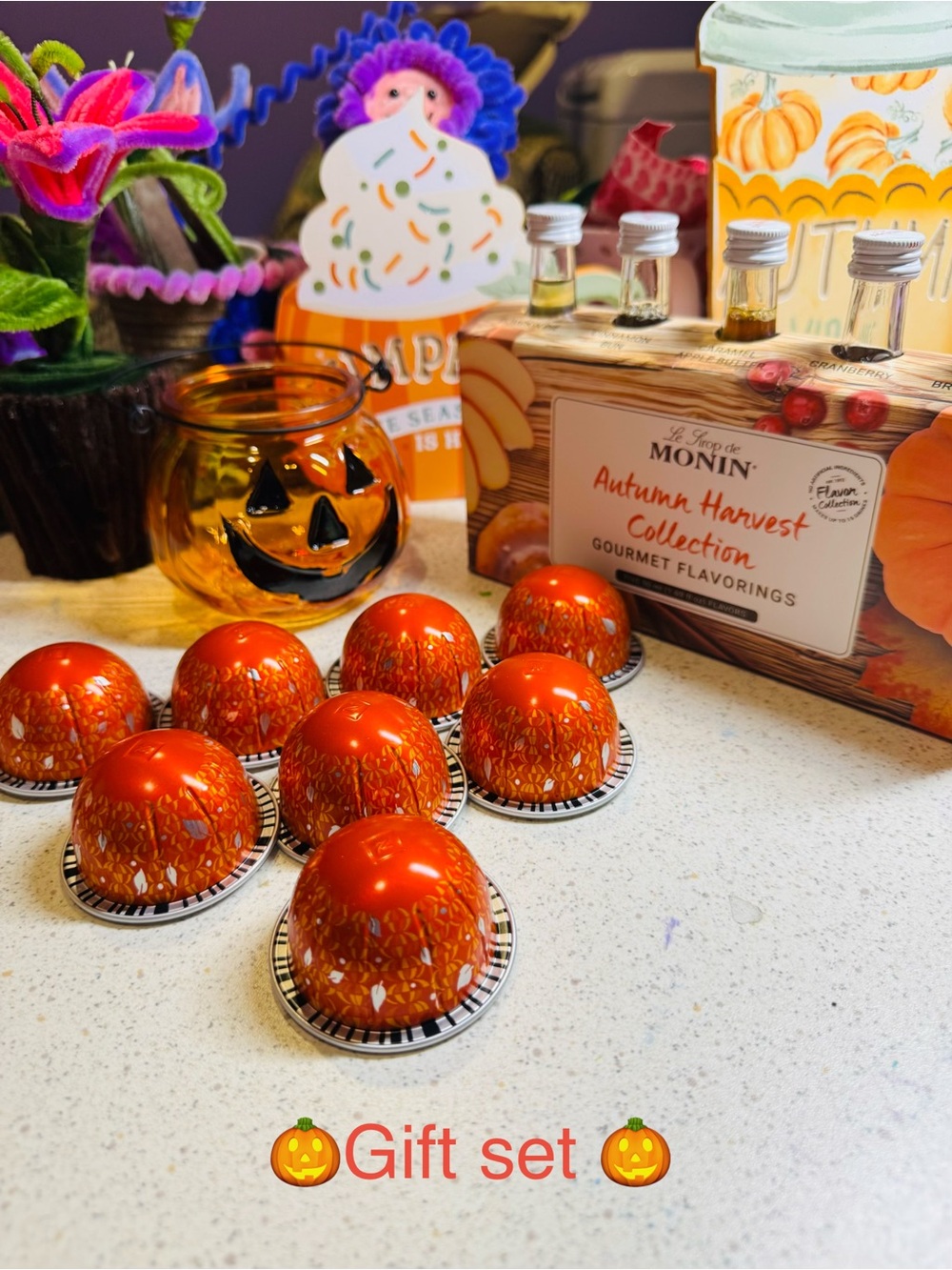 Nespresso VERTUO pumpkin 🎃 spice cake  
Gift set 🎃🎃🎃🎃🎃🎃